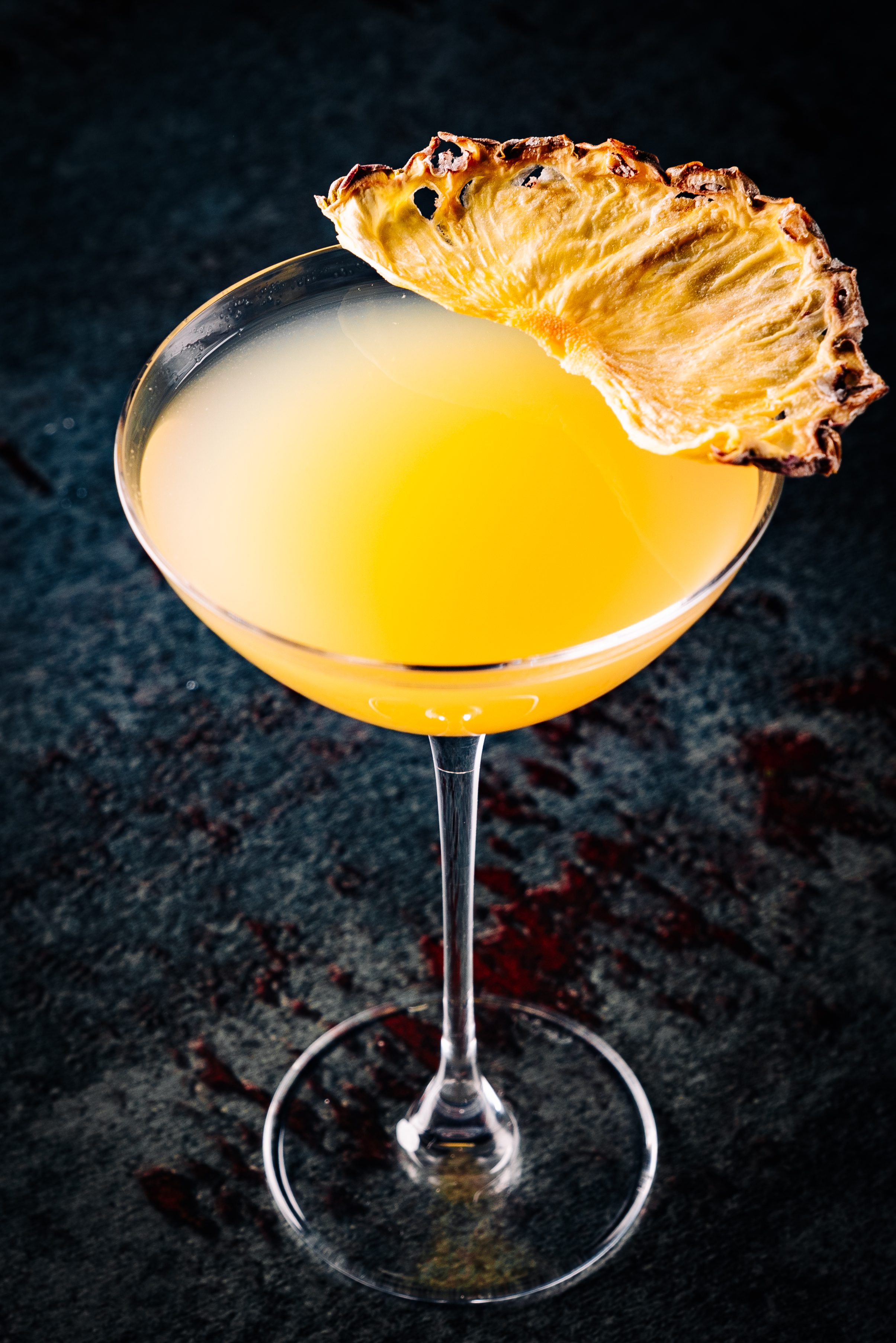 <span style="font-weight: 700;">Princess of Siam</span><br>(Джин, свежий ананас, лимон)