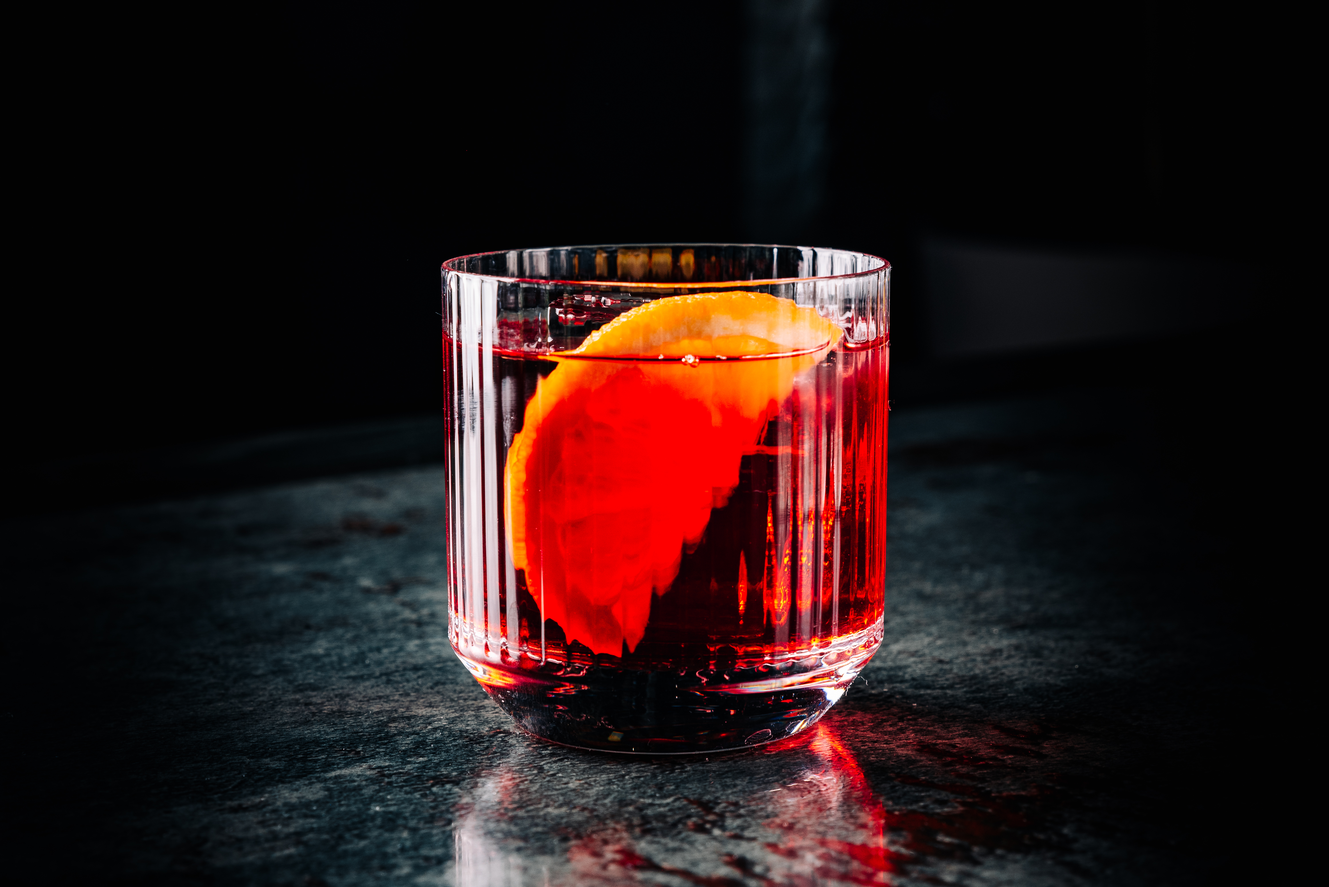 <span style="font-weight: 700;">Negroni (<span color-type="color" style="color: #f51111;"><span color-type="color" style="color: #dfdff5;">Free)</span></span></span><br>(Безалкогольный вермут, безалкогольный биттер, безалкогольный джин)